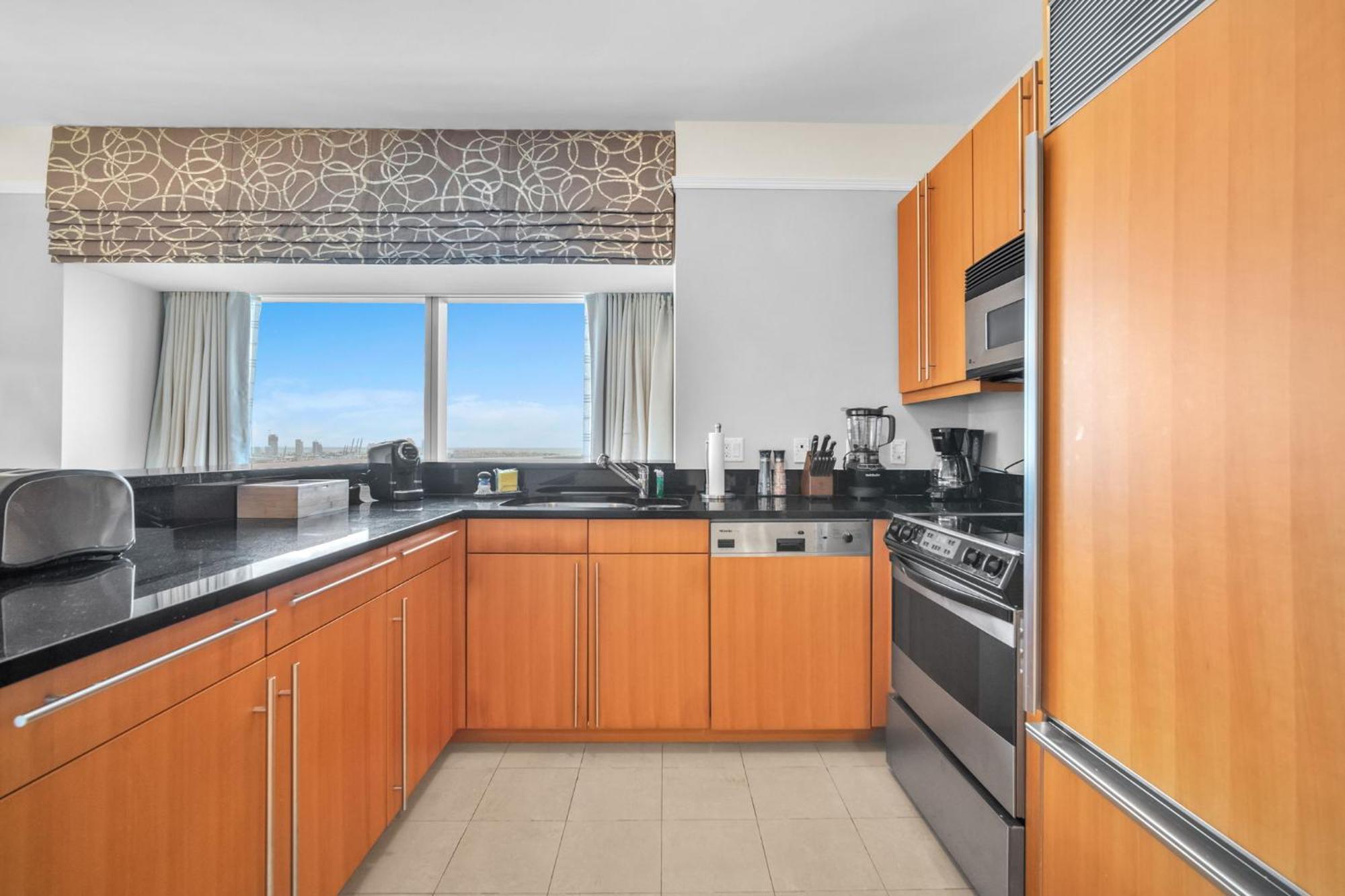 2 Bedroom Or King Four Seasons Free Wi-fi & Free Parking Miami